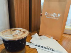 -DOUBLE HAPPINESS 双喜面包咖啡