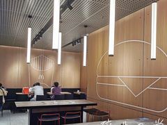 -麦当劳(徐汇漕溪北路百脑汇店)