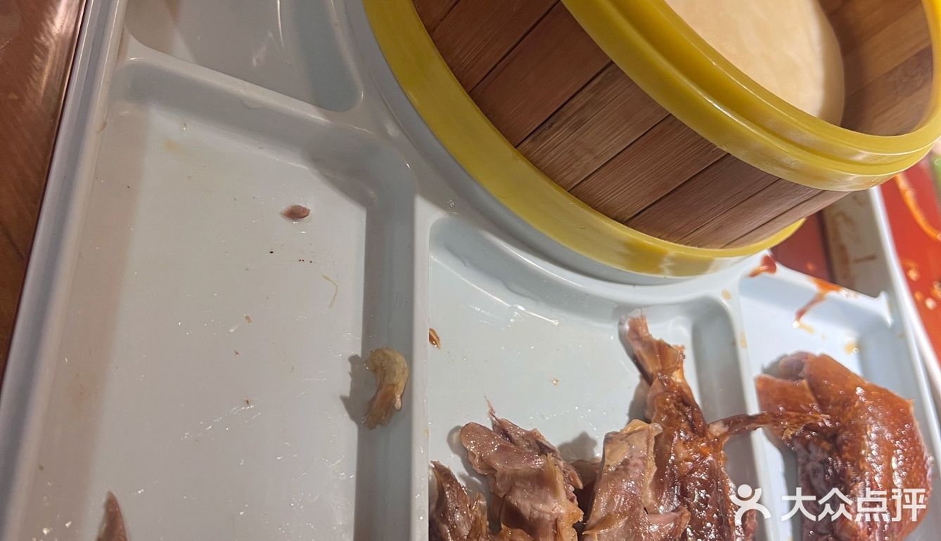 好吃「小城外·生态莊園」「果香酥烤鸭」烤鱼是新增的菜