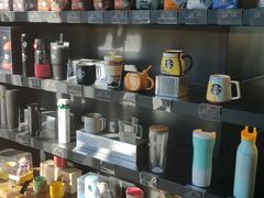 零售区-星巴克臻选(上海长风大悦城店)