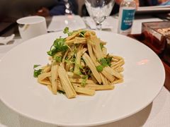 芹莱苗拌鲜腐竹-旺顺阁鱼头泡饼(小红门店)