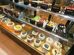 -红跑车蛋糕世界(网巾市店)
