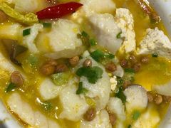 -渝是乎酸菜鱼(龙旗购物中心店)