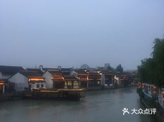 月河 很久很久很久没去了，以前去的时候一直人都很多