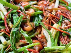 葱爆河虾-75幢私房菜馆