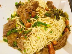 -阿阳牛腩腌面店