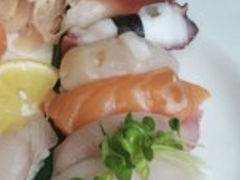 三文鱼寿司-Hot Stone, Angel, Islington