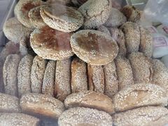 芝麻烧饼-护国寺小吃(新街口店)