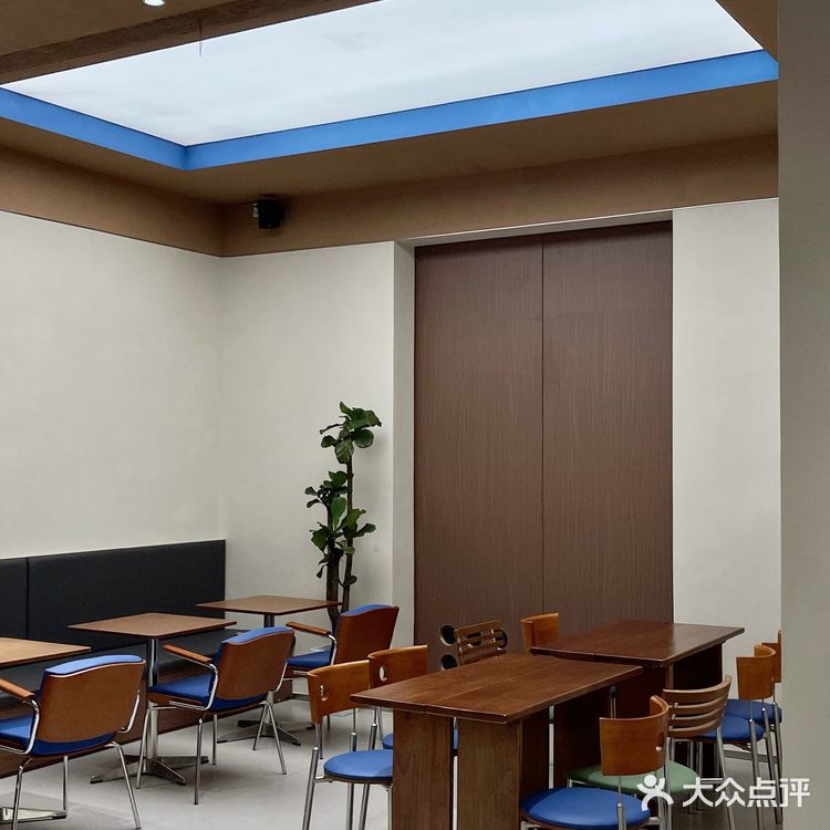 杭州！中古风咖啡店...🪑🔵蓝色真的好！！