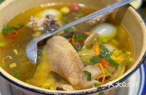 Pigeon Egg and Abalone Chicken Broth