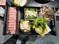 -炙爱鮮貨火锅(中东砂之船店)