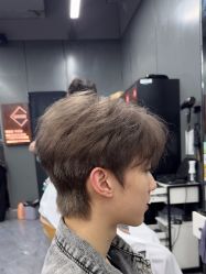 -藤野造型烫发染发
