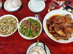 -芦茨金富饭庄·25年老字号·专做稻草鸡