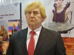 -上海跨国采购会展中心