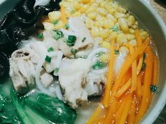 过桥米钱-云海肴·汽锅鸡·云南菜(天山百盛优客店)