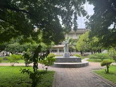 -吐斯廉屠杀博物馆