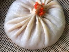 蟹黄汤包-忆秦园小笼包(惠山古镇总店)