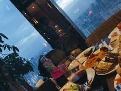 -唐拉雅秀酒店-西锦汇空中BBQ·思创餐厅