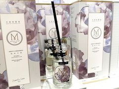 -名创优品(广州萝岗万达广场店)