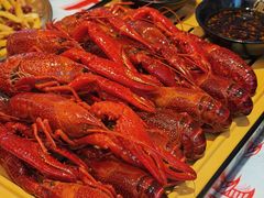 -肥肥虾庄·金牌油焖大虾(汉口城市广场店)