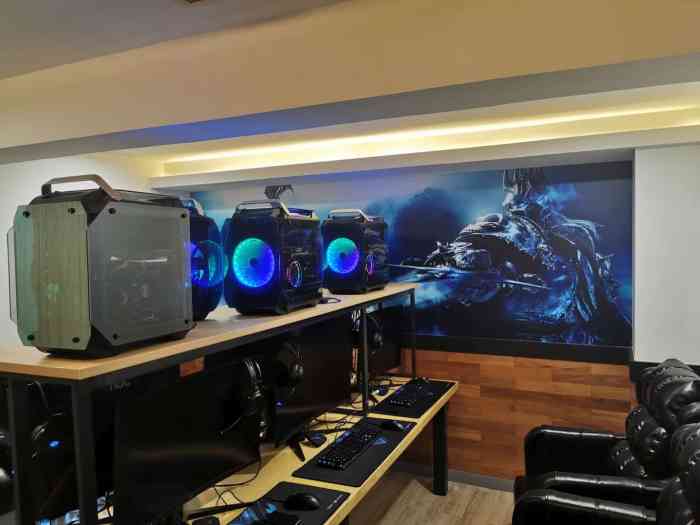 网鱼网咖(浦东八佰伴店)-"唉,真不行,这家店,地理位置还可以,就是.