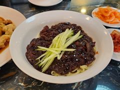 炸酱面-桃园中华料理炸酱面(燕儿岛路店)