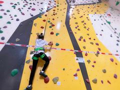 -问山MountQuest攀岩馆