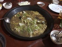 -粘豆包柴火铁锅炖