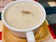 奶油蘑菇浓汤-遇见西木美式餐厅(体育路店)