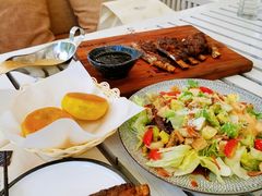 牛油果沙拉-Local泰莲庭(虹鳟鱼店)