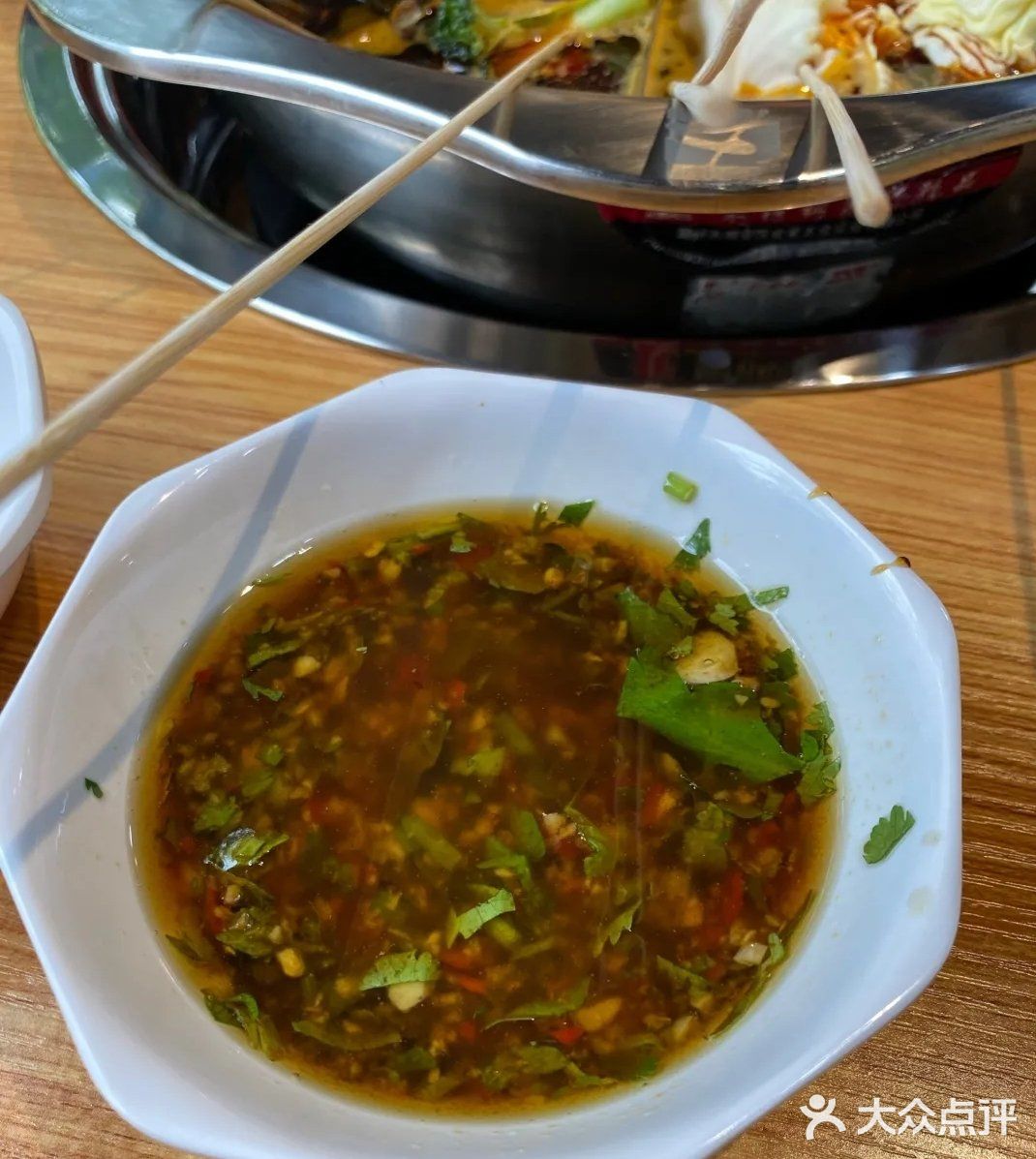 土豆片之类的。另外,他家的油料好像是免费的吗