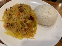 酸辣土豆肉丝饭-正德顺順德雙皮奶(中信店)