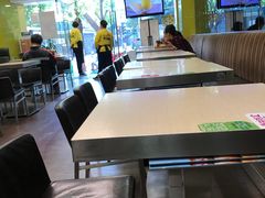 大堂-佰搭果·广式茶餐厅(西华路店)