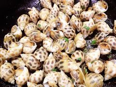 -亚龙湾8号(丁村万人海鲜广场店)