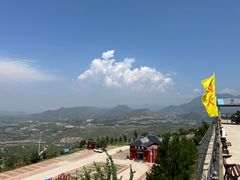 -鸡鸣山旅游风景区