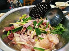 -周良天山牛杂城(天山路总店)