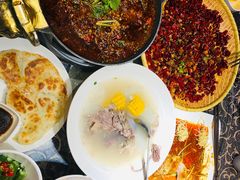 -万重锦·人文川菜馆(骡马市店)