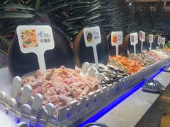-锤头鲨毛肚海鲜烤肉自助餐厅(国购广场店)