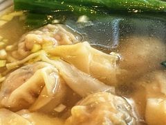 黑松露鲜虾云吞-汤臣·空中餐厅·严选粤菜(石湾世博广场店)