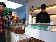 -Line 咖啡(石厦花园店)