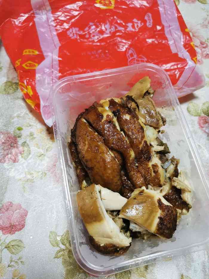 费家扒鸡(南大街总店)-"南通南大街老牌卤菜总店,各色卤菜种类繁多.