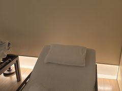 -常乐·对症推拿(长宁来福士店)