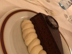 -Cafe Sacher(WIEN)