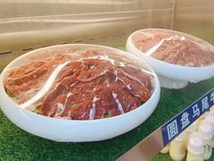 -辣八香新疆孜然串烤火锅(环球港店)