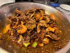 -嘎嘎鸭下巴·爆辣干锅(明教寺店)