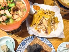 -头上红煨盐鸡·非遗院子餐厅