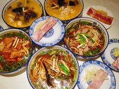 -镇南锅盖面馆(解放路店)