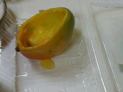 -志龙皇冠吃货椰子铺