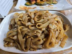 -老街烧烤大排档·地道湖北菜·龙虾馆(汉口火车站店)