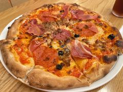 -城市大道红炉披萨烘焙坊